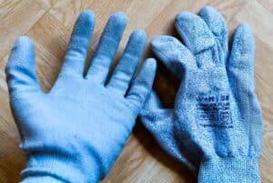 garden-gloves-for-training